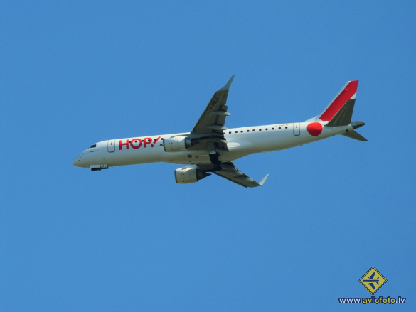 Embraer 190STD (ERJ-190-100STD)